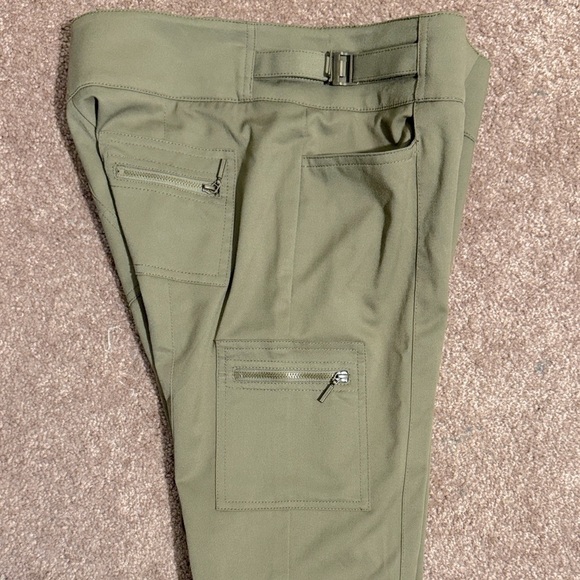 EUC Functional Bebe Khaki Utility Pants with Cute Details - Picture 7 of 9
